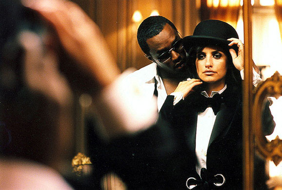 #16. America, Puff Daddy & Penelope Cruz, Jun 2005. Photographer: Peter Lindbergh