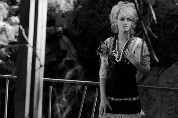 #8. Italian Vogue, Psycho, Amber Valletta, Apr 2004. Photographer: Peter Lindbergh