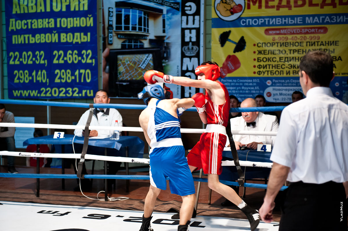 Фото бокса: острый момент у канатов