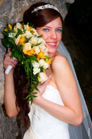 Фотопортрет невесты со свадебным букетом