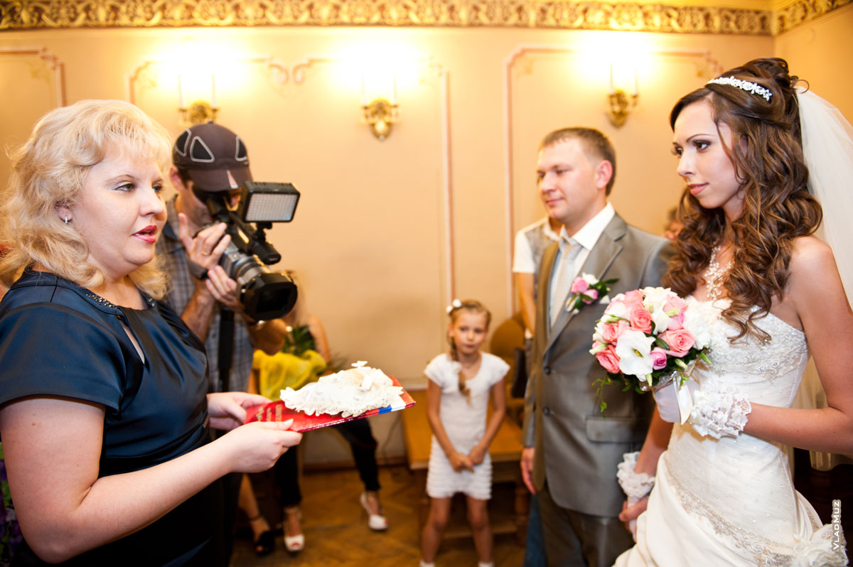Фото начала торжественной свадебной церемонии в ЗАГСе Новочеркасска