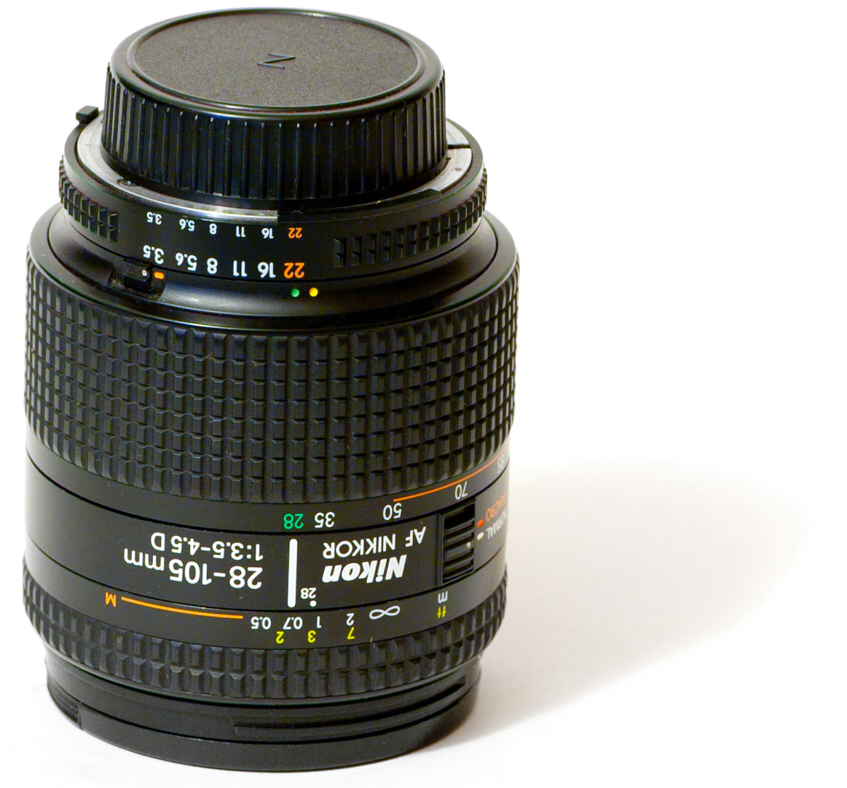   Nikon 28-105mm f/3.5-4.5D AF Zoom-Nikkor