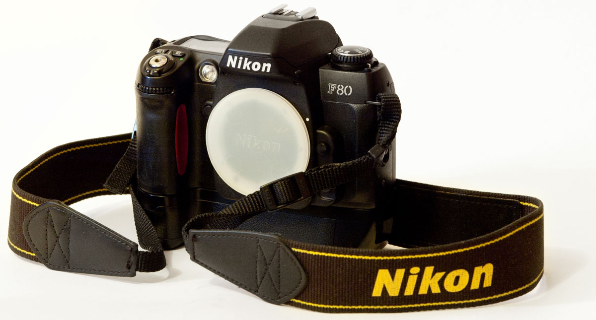  Nikon F80