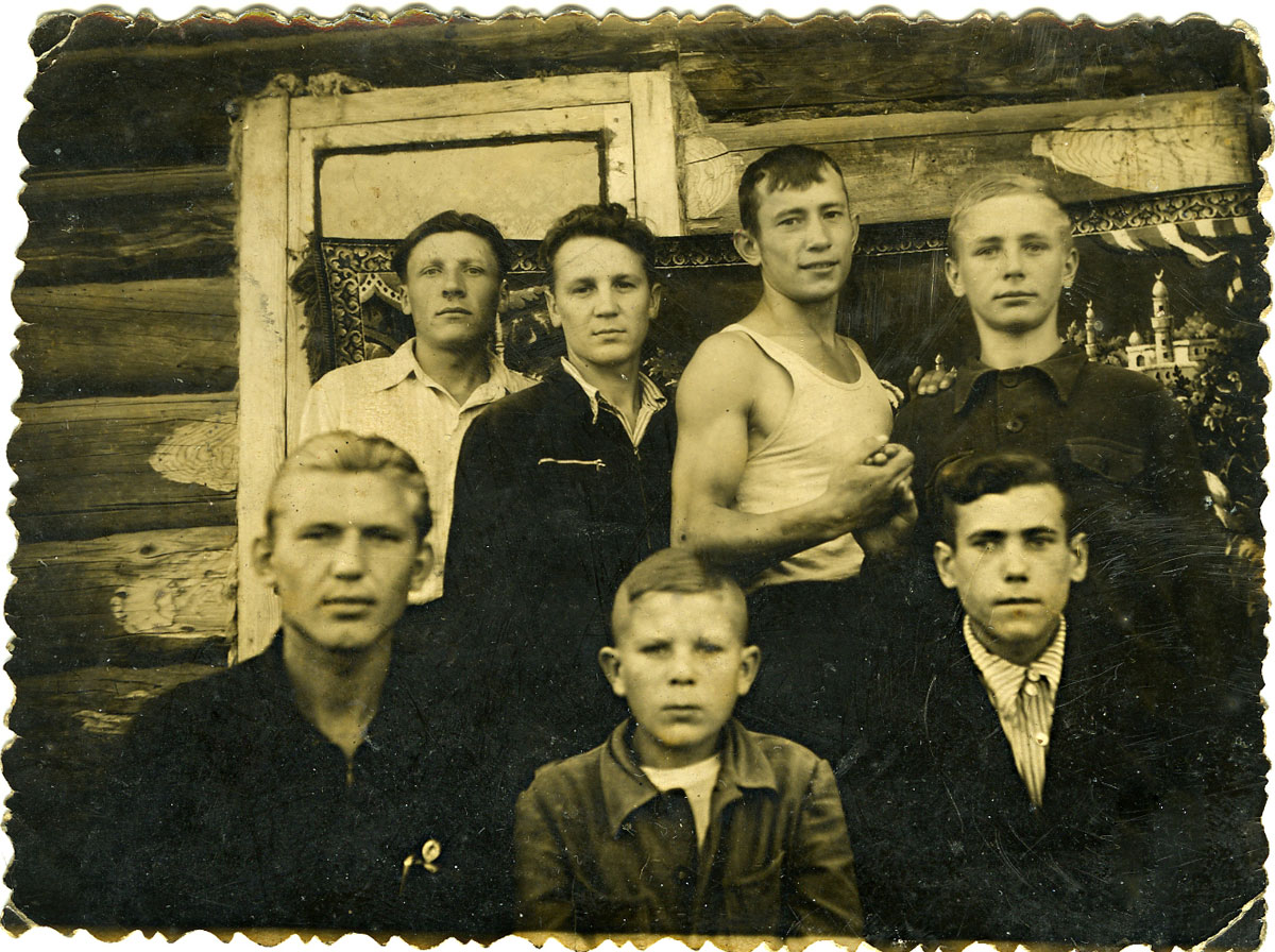Старые советские фото моего отца с друзьями в деревне Науховичи, Чечерский р-н Гомельской обл., Белоруссия