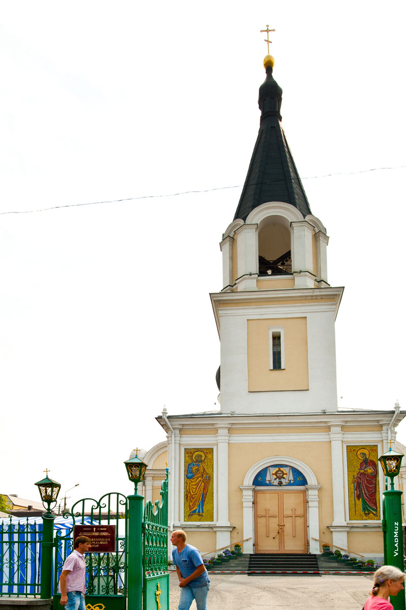 Фото купола колокольни Кафедрального Петропавловского собора в Симферополе