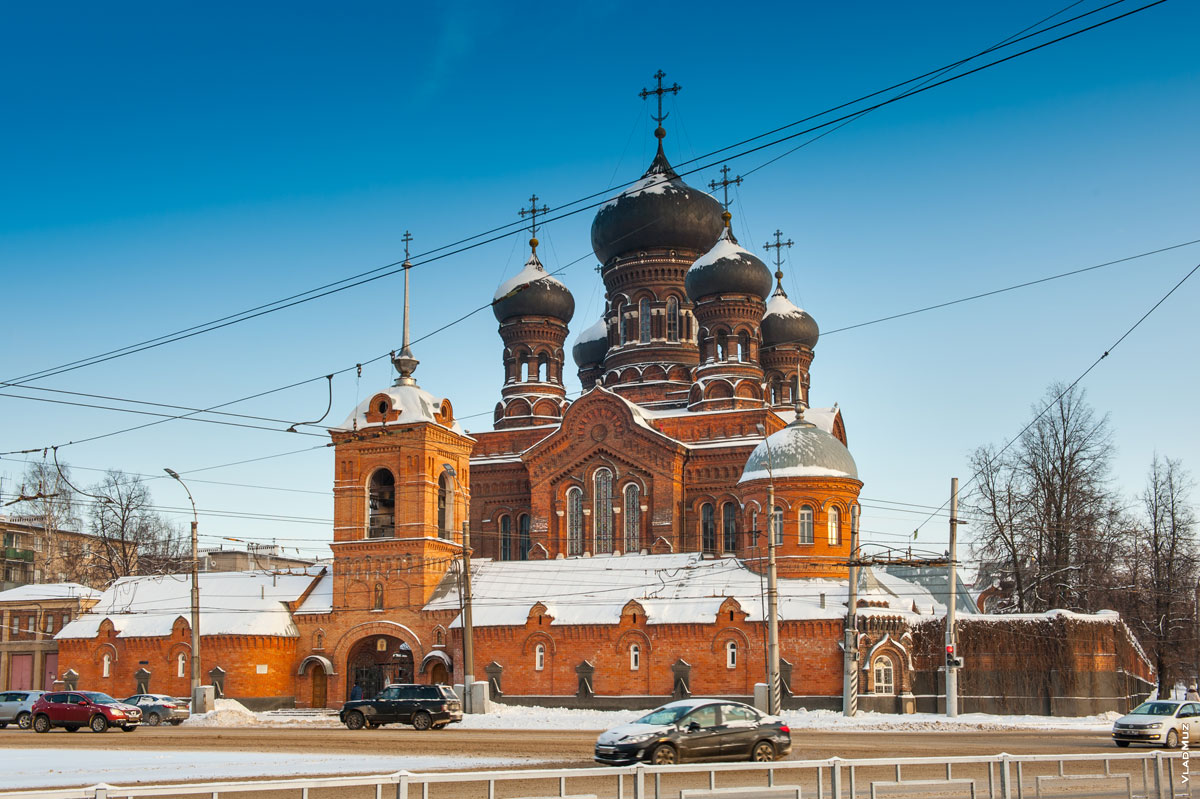 Фото колокольни, дома причта, башни Введенского монастыря, Введенской церкви в Иваново