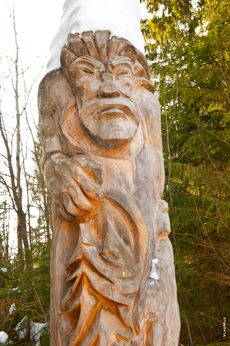 Фото скульптуры «Алангасар» в «Лудорвае» крупным планом