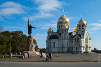 Памятник Ермаку и Вознесенский Войсковой Кафедральный собор