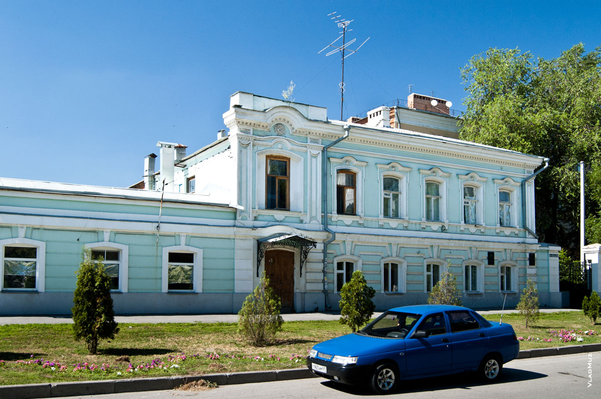 Фото старинного дома в Новочеркасске на Платовском проспекте