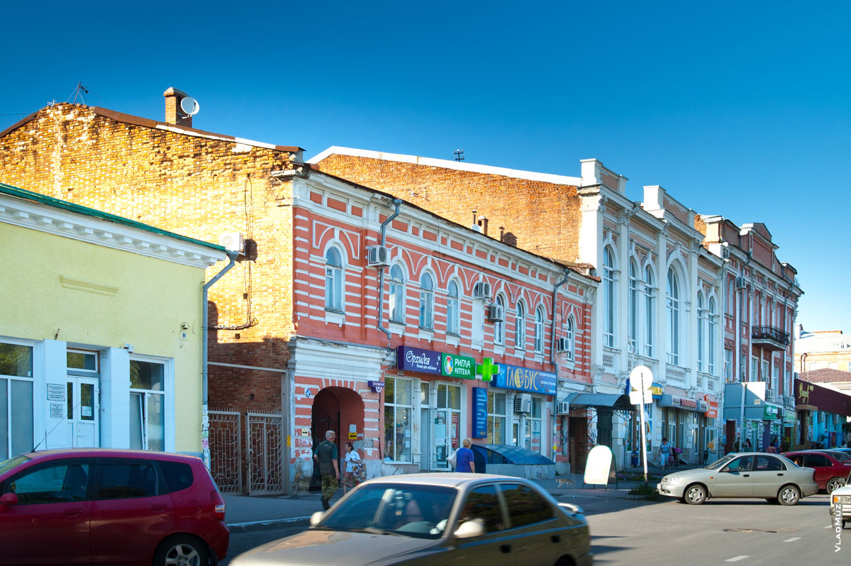 Фото архитектурных достопримечательностей Новочеркасска на Платовском проспекте