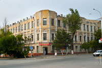3-х этажное здание на Платовском проспекте