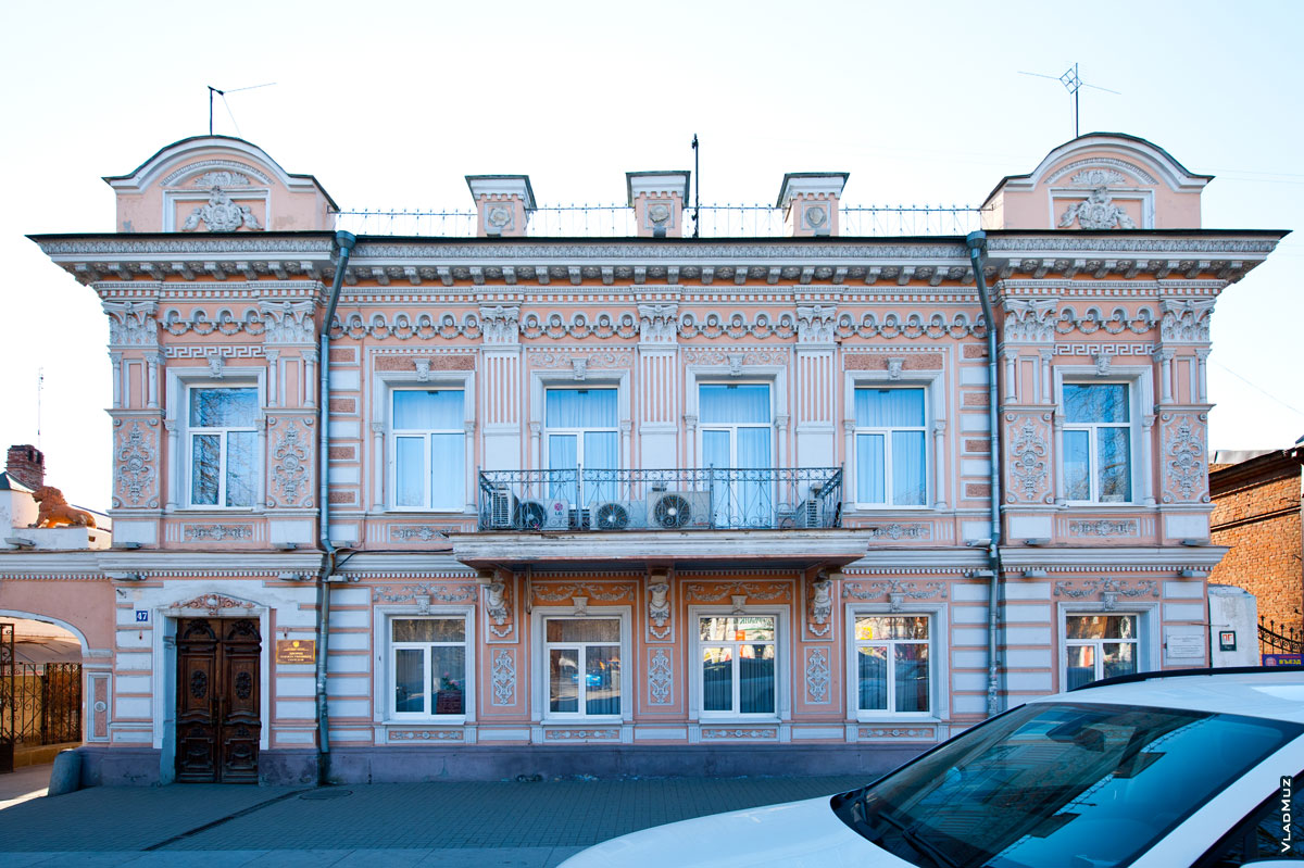 Фото дворца торжественных обрядов в Новочеркасске на улице Московской