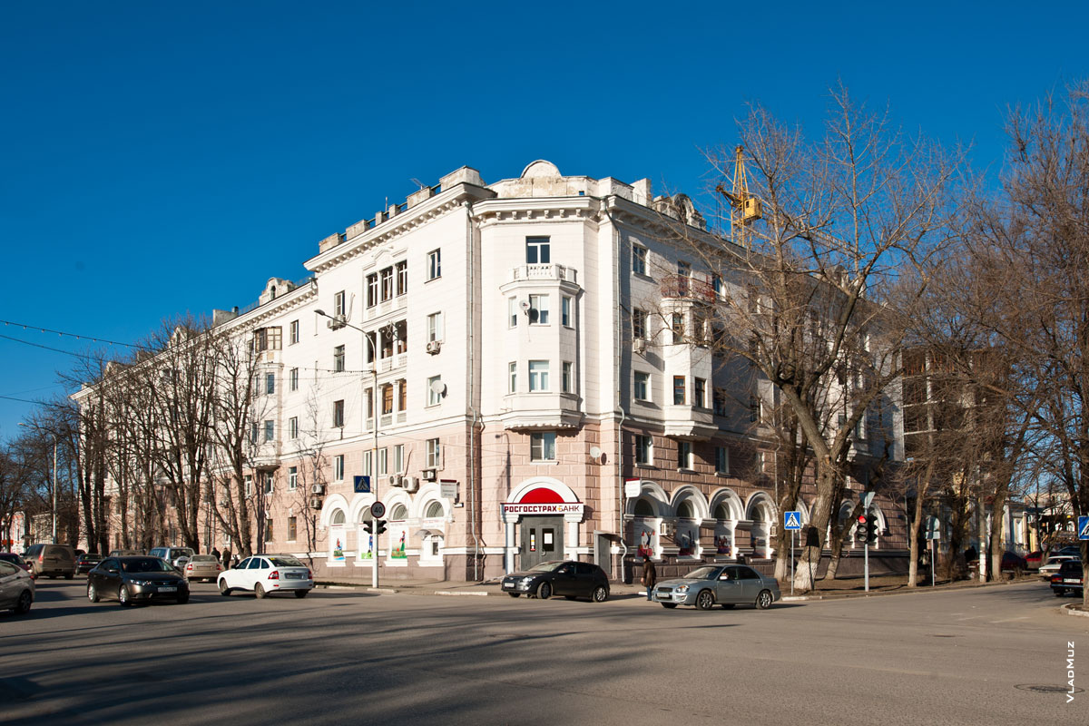 Фото 5-ти этажного здания на улице Московской в Новочеркасске