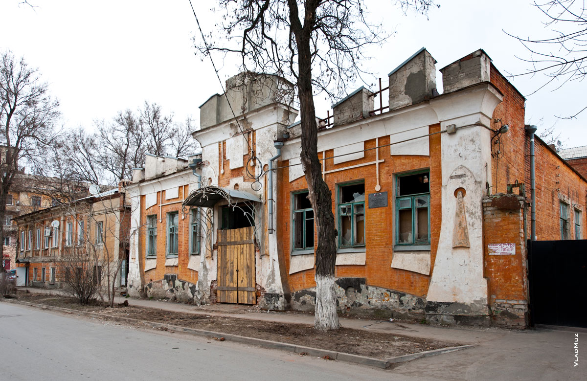 На Атаманской улице в Новочеркасске стоят одни из самых красивых старинных домов
