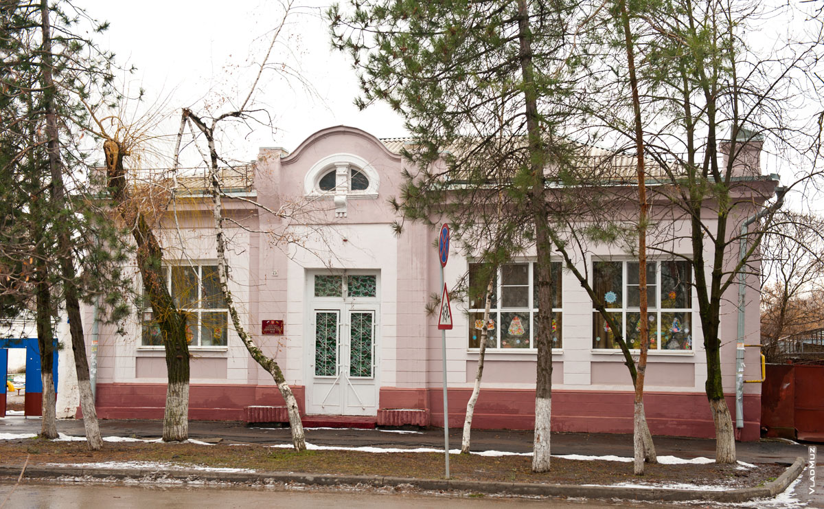 Фото 1-этажного дома на проспекте Ермака в Новочеркасске