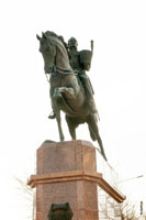HD-фото памятника атаману Платову верхом на коне (4256 на 2832 пикселей)