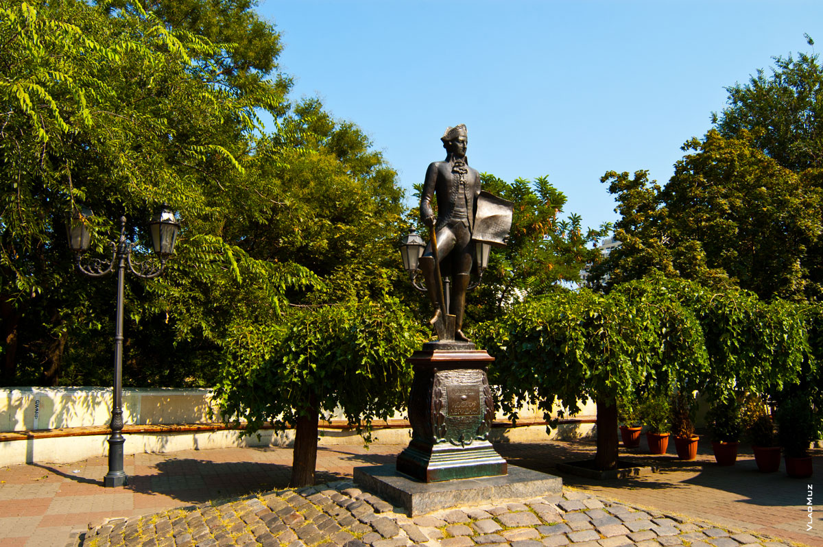 Фото 14 города Одессы - памятник Иосифу Дерибасу на Дерибасовской