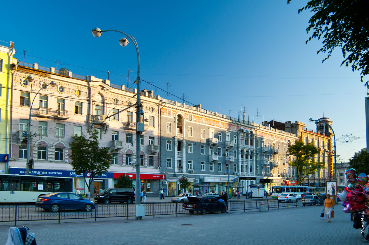 Фото 3-х этажных домов в Ростове-на-Дону на Большой Садовой