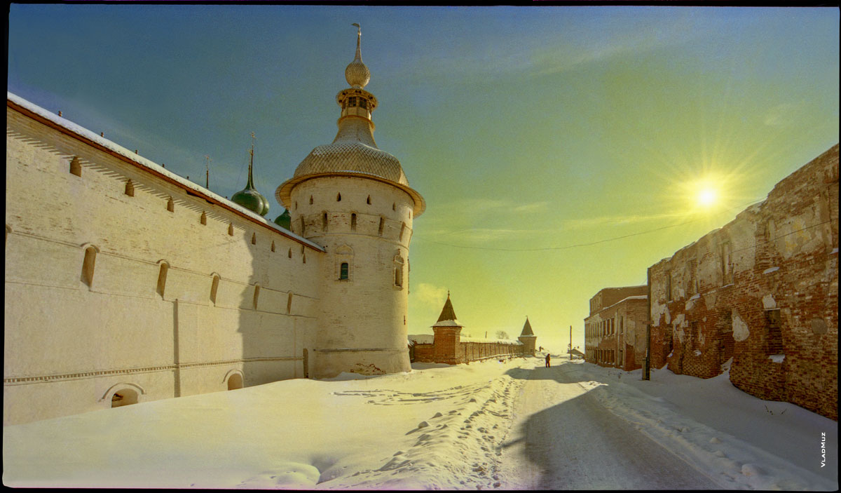 Зима в Ростове Великом. Фото стен и Григорьевской башни Ростовского кремля