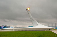 Фото Олимпийского огня «Сочи 2014» с другой стороны