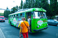 Ялтинский троллейбус Skoda 9Tr спереди